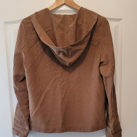 Light Jacket - Picture 1 of 2